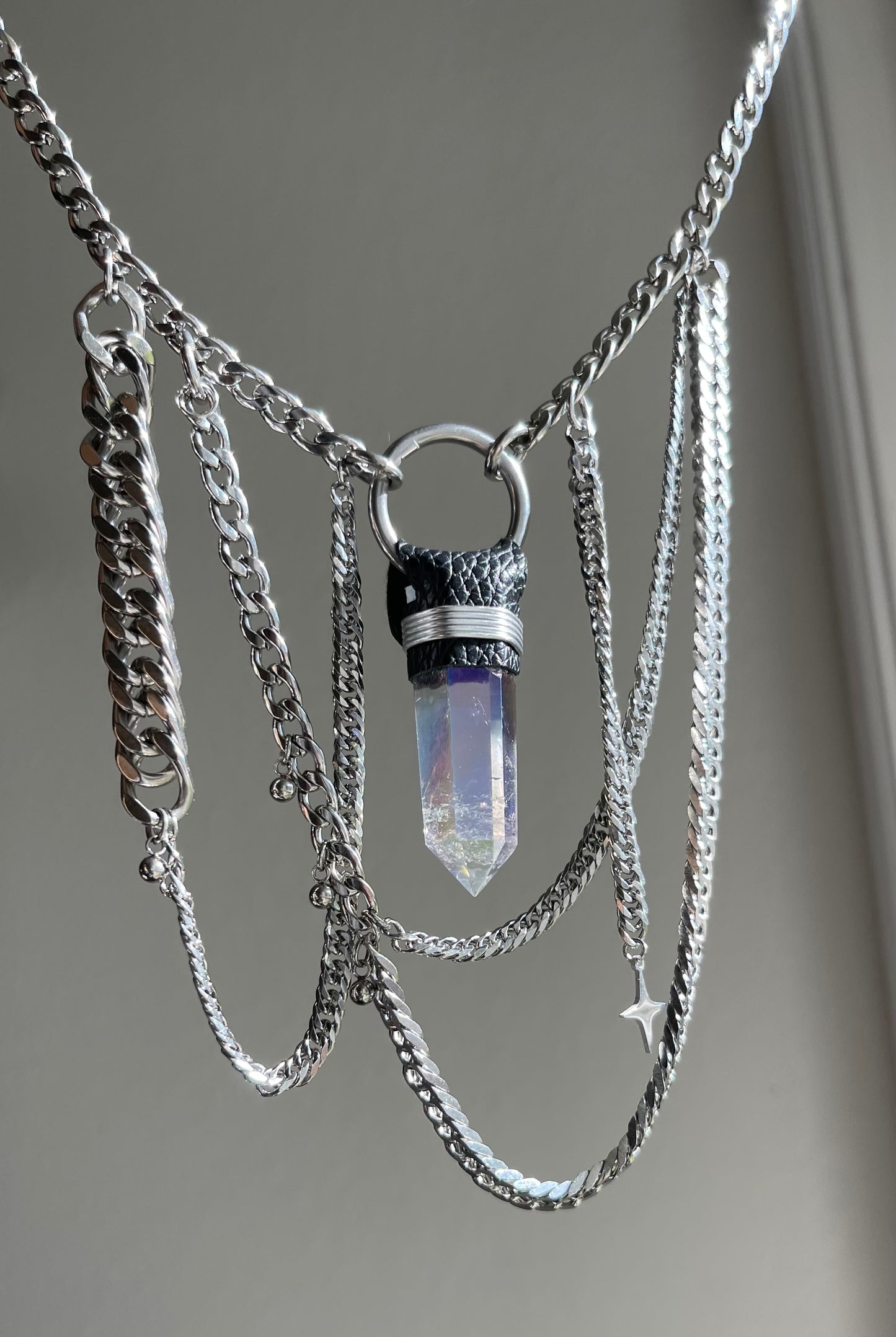 Magnetism Pendant