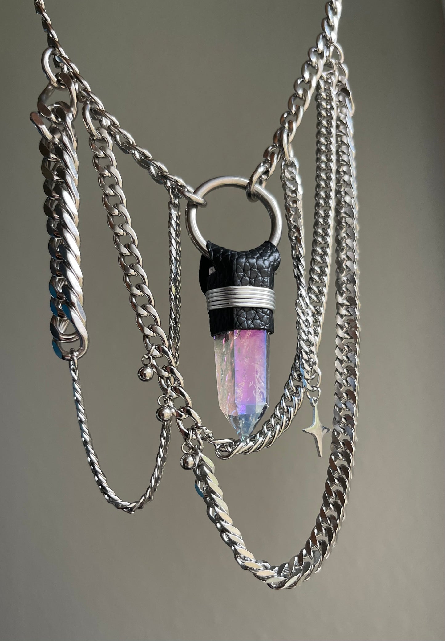 Magnetism Pendant