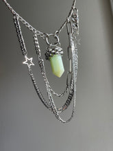 Load image into Gallery viewer, Chrysoprase Star Choker
