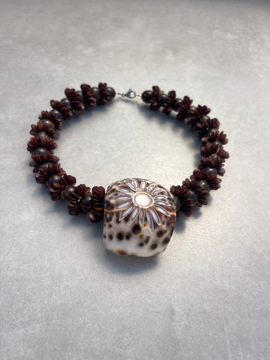 Tiger Cowrie Koa Seed Collar