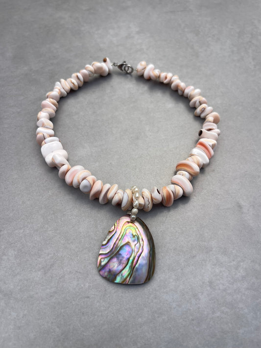 Luhuanos & Abalone Choker