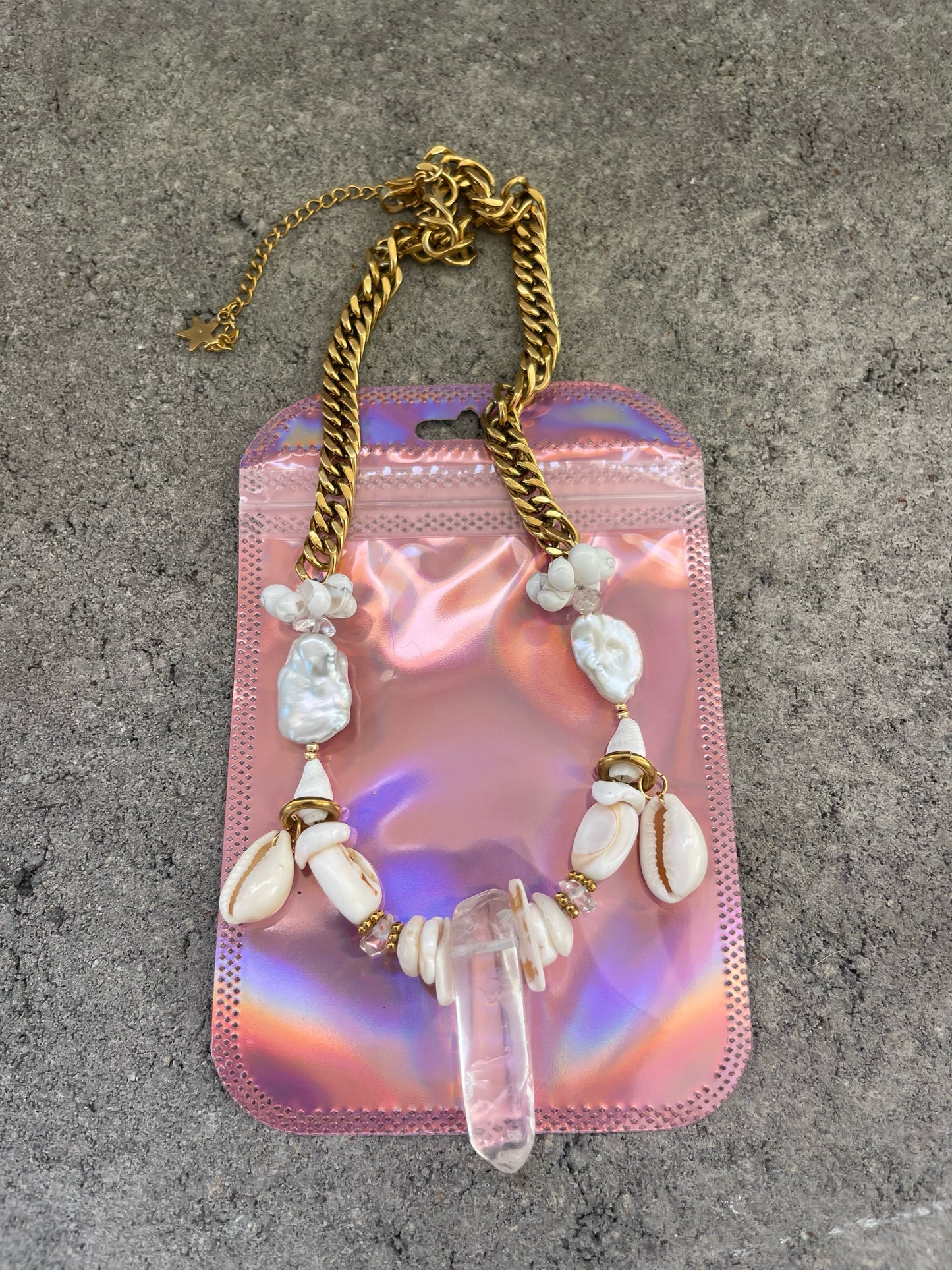 Gold Shell Necklaces ⟡⋆｡˚
